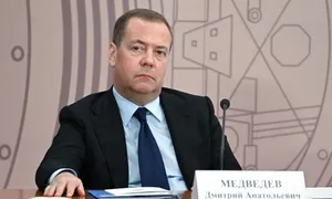 Ông Medvedev: Nga thể hiện kiềm chế khi chưa dùng vũ khí hạt nhân