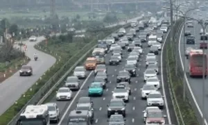 Thí điểm cấm xe tải đi vào làn sát dải phân cách trên hai cao tốc